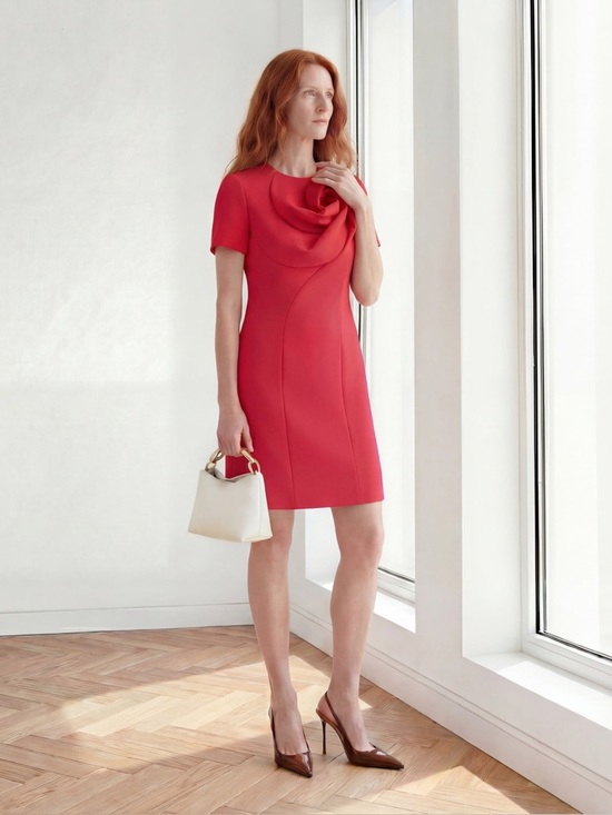 🌹 Sculptural Rose Red Cocktail Dress NWT BAESIC Signature Shift M - Picture 5 of 10
